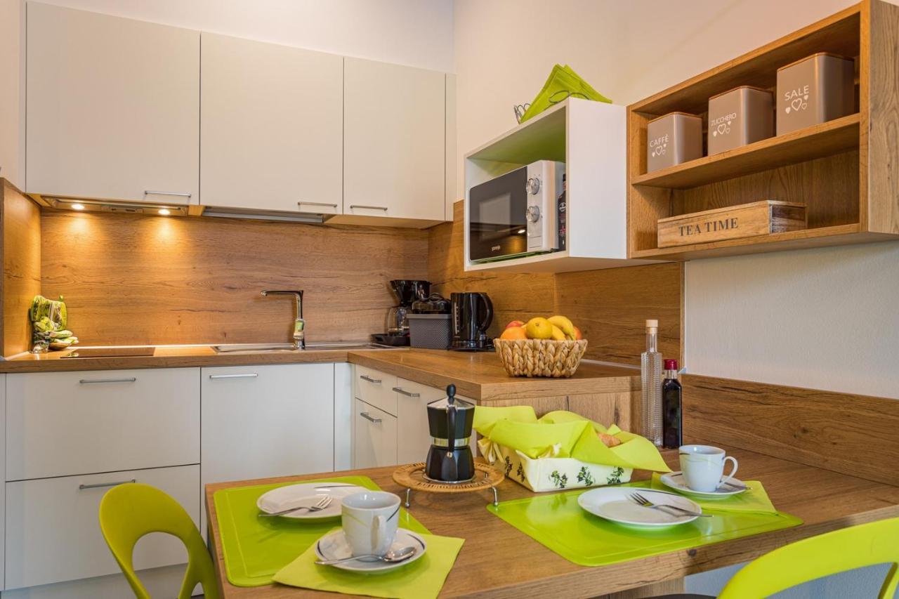 Apartments Bijou With Big Private Garden Near Umag Vilanija المظهر الخارجي الصورة