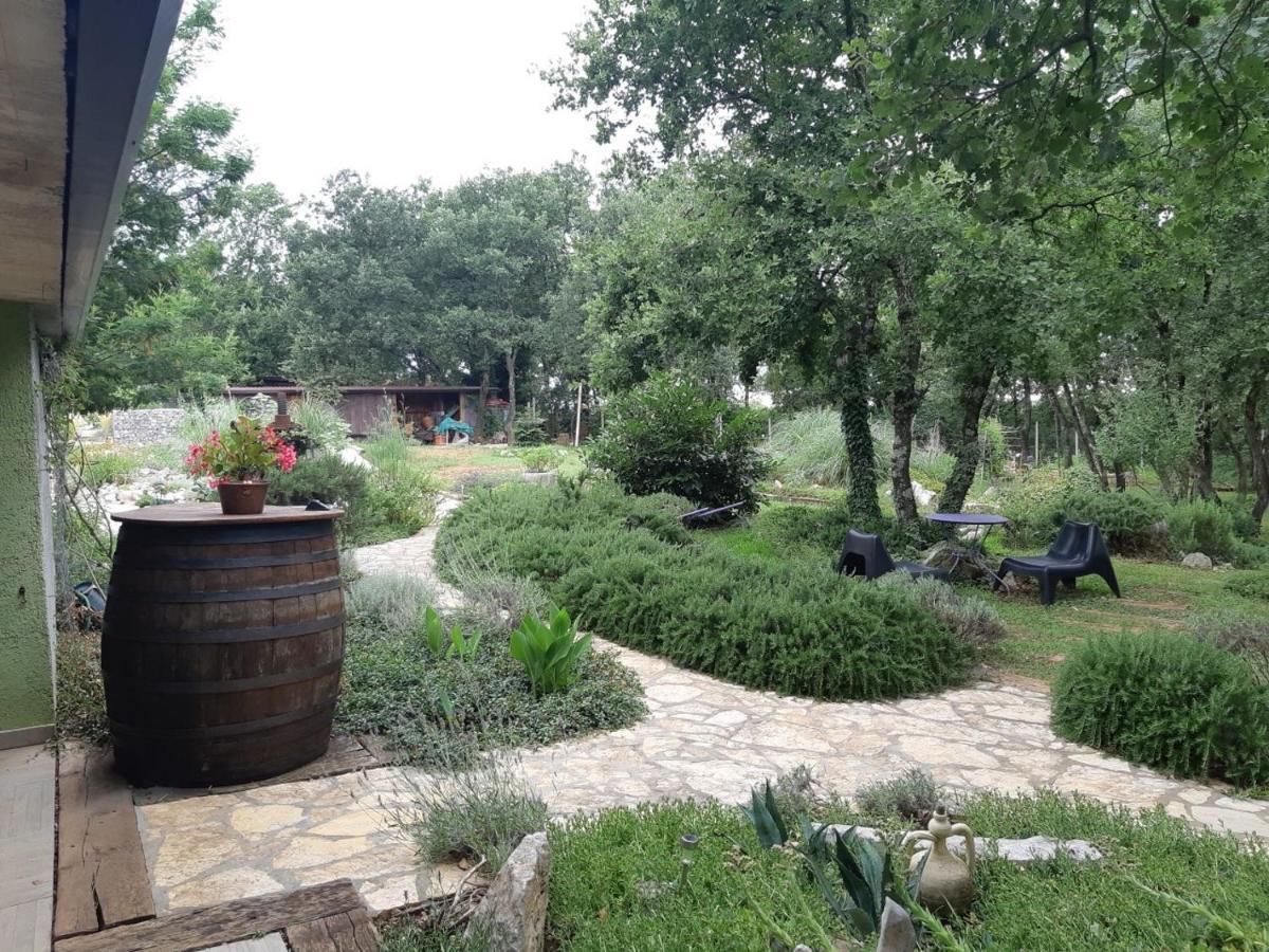 Apartments Bijou With Big Private Garden Near Umag Vilanija المظهر الخارجي الصورة