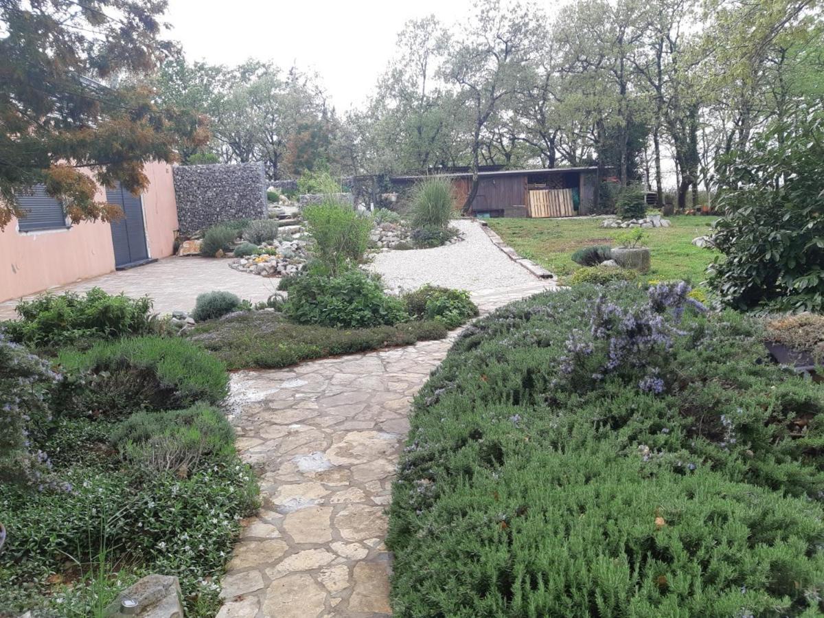 Apartments Bijou With Big Private Garden Near Umag Vilanija المظهر الخارجي الصورة