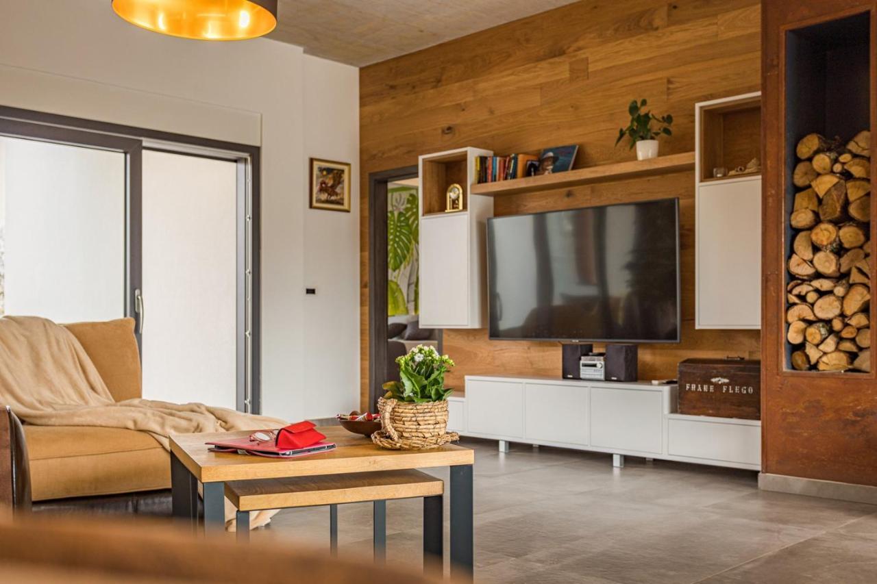 Apartments Bijou With Big Private Garden Near Umag Vilanija المظهر الخارجي الصورة