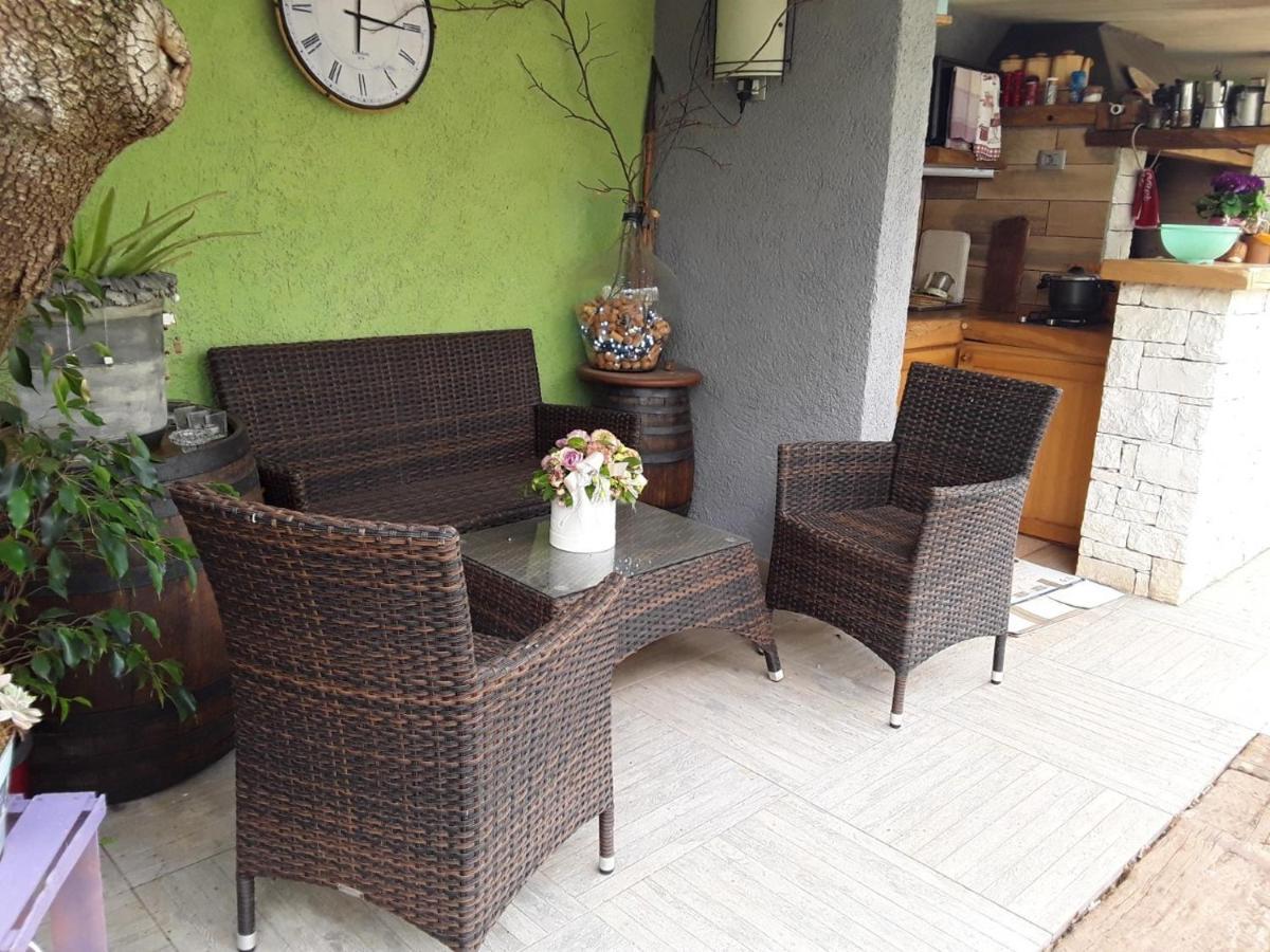 Apartments Bijou With Big Private Garden Near Umag Vilanija المظهر الخارجي الصورة